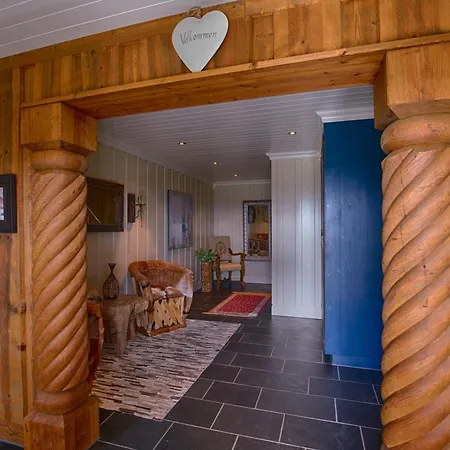 度假居 Spacious With Sauna & Scenic Terrace Beitostolen